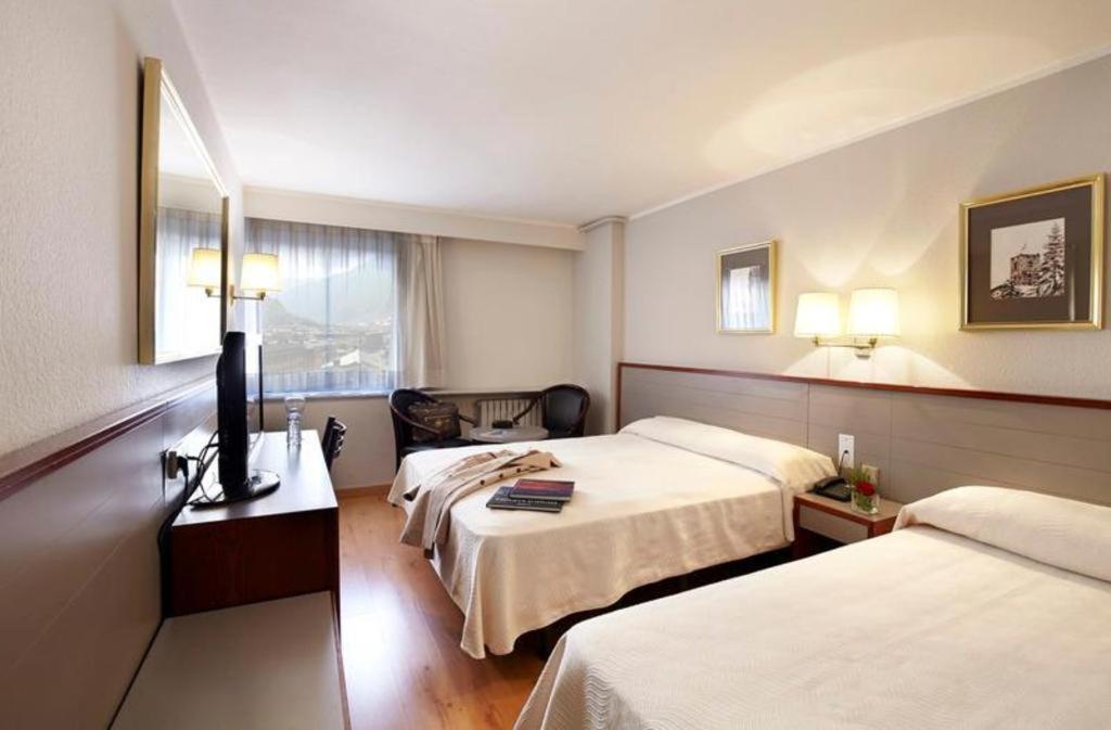 Hotel Comtes D Urgell Андорра-ла-Велья Экстерьер фото